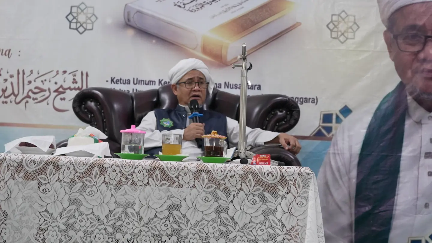 Pengajian Kitab Tuhfatus Safaroh ila Khodrotil Baroroh, karya Imam Syeikh Ibn Arabi.